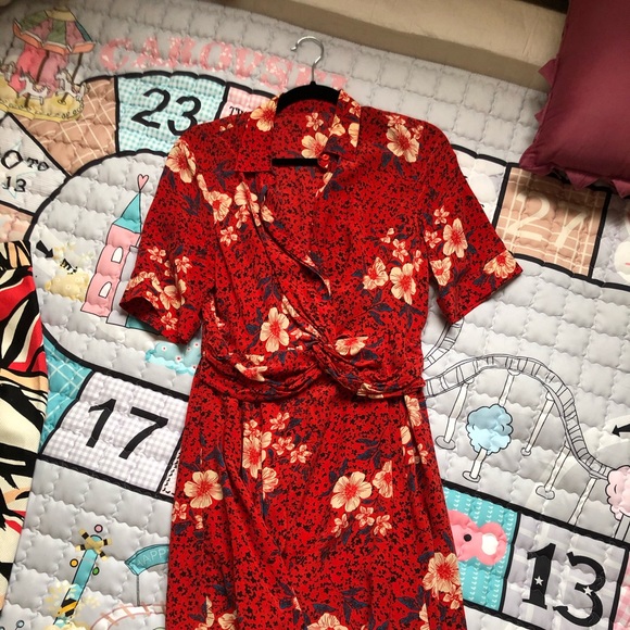 100% silk dress to the knee - Picture 1 of 3